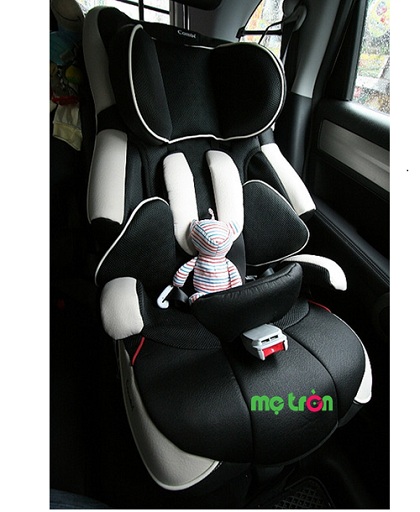 Ghế ngồi ô tô Combi Joytrip đen trắng tiện lợi và an toàn cho trẻ