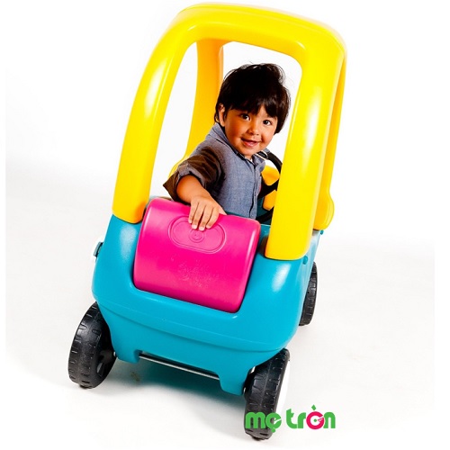 Đồ chơi có hình dáng xe khỏe khoắn, năng động giúp kích thích các giác quan ở trẻ và khả năng cầm, điều khiển đồ vật