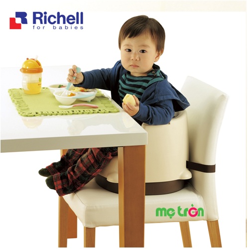 Ghế ăn với khay ăn hai nấc Ritchell tiện lợi và an toàn cho bé