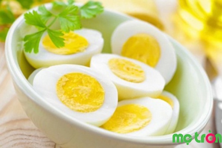 Trứng cung cấp rất nhiều protein cho cơ thể bé yêu