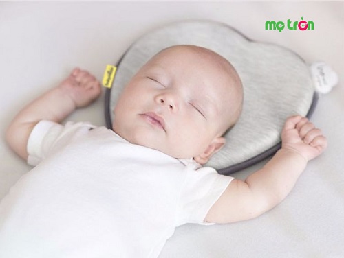 Gối chống bẹt đầu Lovenest Babymoov tiện lợi và giúp bé yêu ngủ ngon hơn