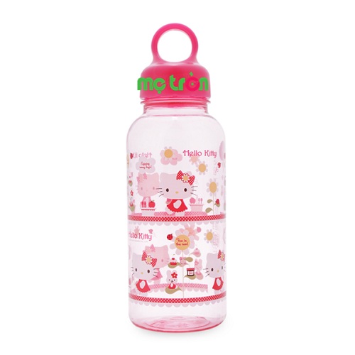 Chiếc bình uống nước được thiết kế gọn nhẹ và tiện lợi cho bé mang theo đi học hay ra ngoài