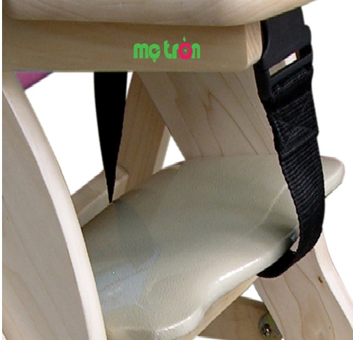 Ghế được trang bị dây đai để đảm bảo an toàn cho bé