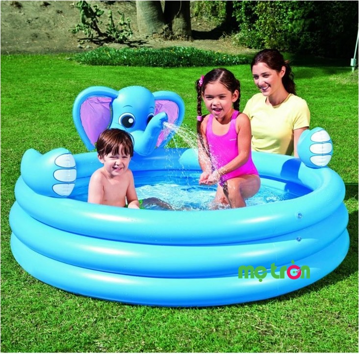 Bể phao 3 tầng hình voi được thiết kế hình tròn, rất thuận tiện cho bé khi sử dụng tắm ngay tại nhà mình