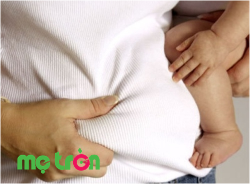 Chườm thảo mộc là phương pháp giảm đau mỏi lưng, bụng hiệu quả cho mẹ sau sinh