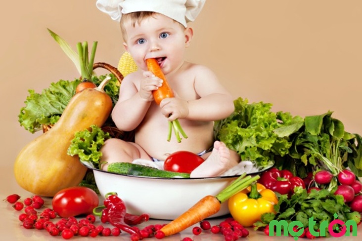 những loại rau củ trái cây giúp bé tập ăn dặm tốt nhất theo chuyên gia dinh dưỡng