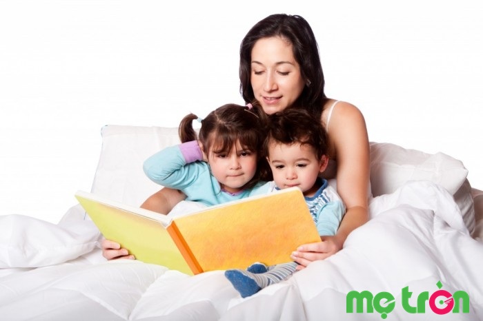 Dạy bé đọc từ sớm sẽ mang đến rất nhiều lợi ích cho bé