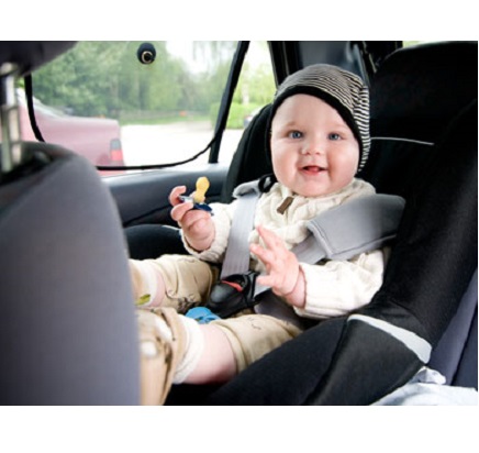 Chọn mua ghế ô tô cho bé và những điều cần lưu ý