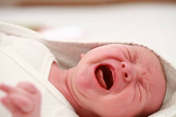 Hội chứng quấy khóc ở trẻ sơ sinh (Colic)