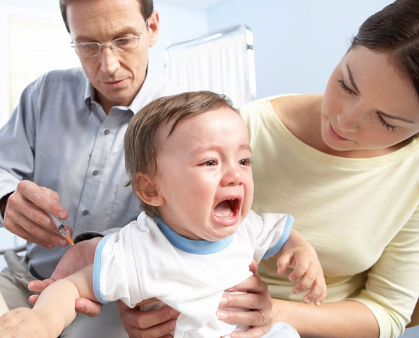Những loại vắc-xin nào mẹ cần tiêm cho bé trong 6 tháng?