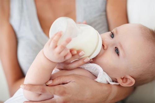 Tại sao mẹ nên lựa chọn máy tiệt trùng hâm sữa đa năng hai bình Fatzbaby?