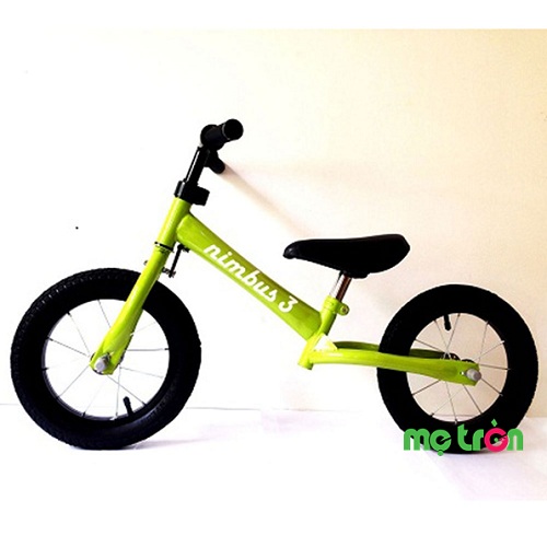 Xe đạp cân bằng Nimbus 3 hiện đại và cao cấp là sản phẩm tuyệt vời dành cho bé trong giai đoạn từ 2 đến 6 tuổi. Sản phẩm được thiết kế trọng lượng nhẹ phù hợp cho bé có thể tự dẫn xe và chơi độc lập mà không cần sự hỗ trợ của người lớn.